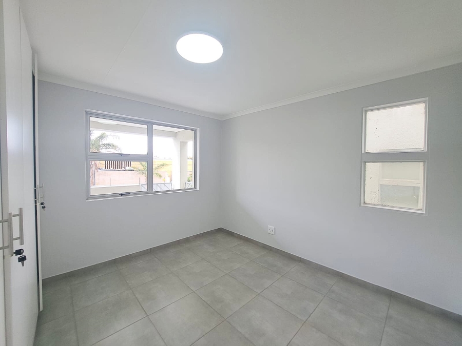 To Let 2 Bedroom Property for Rent in Ferndale Western Cape